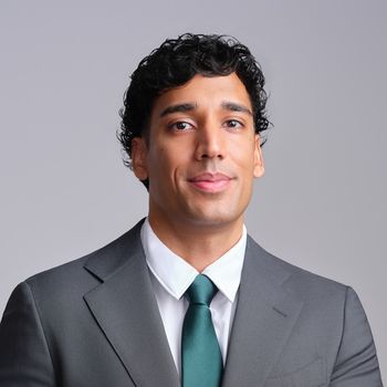 Portrait of Parsotam Mangat, Realtor